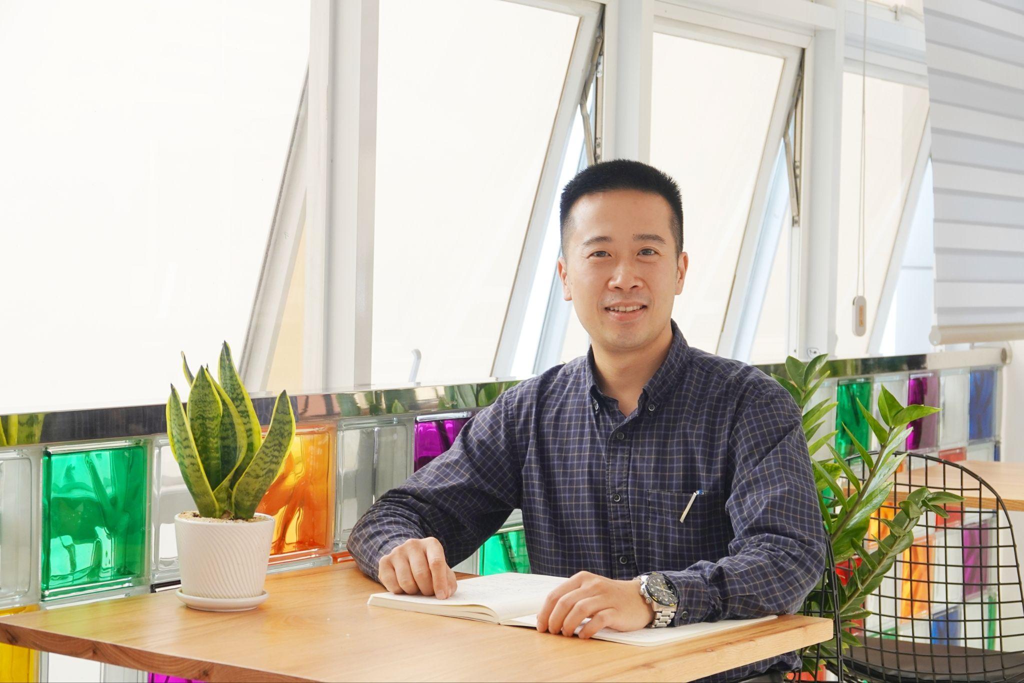 Dr. Thanh Vi